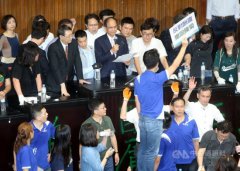 澳门太阳城网站：国民党“立委”近20个小时的占领行动结束