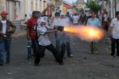 澳门太阳城网站：尼加拉瓜反对党和执政党支持者发生冲突 多人伤